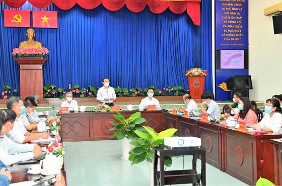 Bí thư Thành ủy TPHCM Nguyễn Văn Nên: Chủ động nghiên cứu, đề xuất cơ chế thay vì chờ tiền, chờ nhà đầu tư ảnh 1