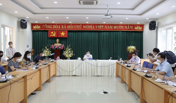 Chủ tịch UBND TPHCM Nguyễn Thành Phong: Tuyệt đối không để F0 chuyển nặng tử vong tại nhà ảnh 3