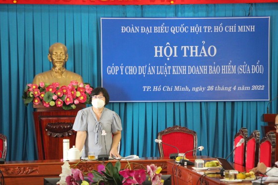 'Bên bán bảo hiểm là đại bàng, người mua là se sẻ' ảnh 2