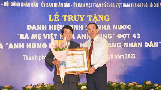 Truy tặng danh hiệu Mẹ Việt Nam Anh hùng cho 5 mẹ ở TPHCM ảnh 1
