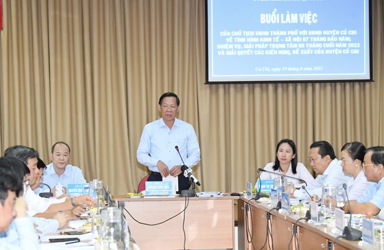 Chủ tịch UBND TPHCM Phan Văn Mãi: Phát triển Củ Chi thành điểm du lịch hòa bình ảnh 3