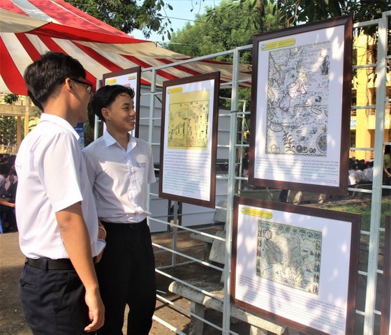 Triển lãm 'Hoàng Sa, Trường Sa của Việt Nam - Những bằng chứng lịch sử và pháp lý' ảnh 1