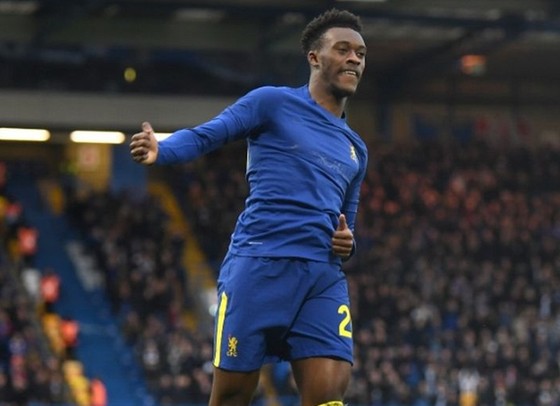 Giroud không còn chỗ ở Chelsea ảnh 1