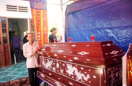 "Hiệp sĩ" bị đâm tử vong khi "săn" cướp: Quặn thắt cảnh tiễn đưa “hiệp sĩ” đất võ tại quê nhà ảnh 3
