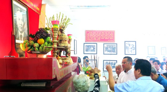 Dâng hương tưởng niệm 110 năm Ngày sinh Luật sư Nguyễn Hữu Thọ ảnh 4