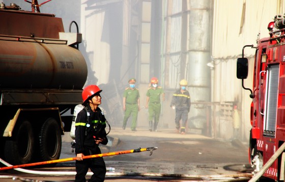 Lại xảy ra cháy tại khu công nghiệp Phú Tài, Bình Định ảnh 10