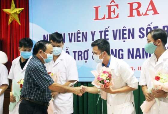 Bình Định, Phú Thọ chi viện hàng chục y, bác sĩ hỗ trợ Quảng Nam phòng chống dịch Covid-19 ảnh 6