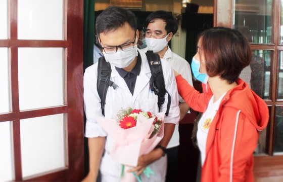 Bình Định, Phú Thọ chi viện hàng chục y, bác sĩ hỗ trợ Quảng Nam phòng chống dịch Covid-19 ảnh 8