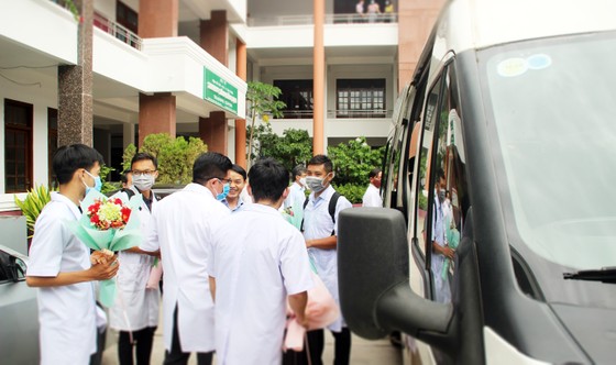Bình Định, Phú Thọ chi viện hàng chục y, bác sĩ hỗ trợ Quảng Nam phòng chống dịch Covid-19 ảnh 9