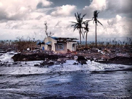 Siêu bão Goni đổ bộ vào Philippines với sức gió hủy diệt ảnh 1