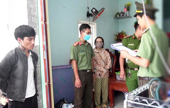 Khởi tố đối tượng nổ súng làm náo loạn khu phố ảnh 1