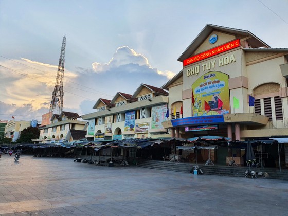Phú Yên tạm đóng cửa các chợ để phòng, chống dịch Covid-19 ảnh 2