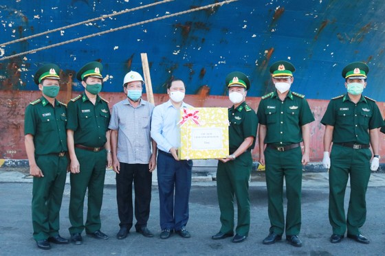 Bình Định thuê máy bay đưa 1.000 công dân từ TPHCM về quê ảnh 3