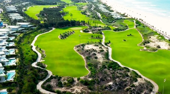 UBKT Tỉnh ủy Bình Định vào cuộc vụ giám đốc sở, phó cục trường đánh golf trong mùa dịch ảnh 1