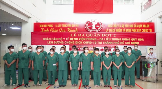 Thêm 22 y, bác sĩ ở Bình Định đến tham gia chống dịch tại TPHCM ảnh 1