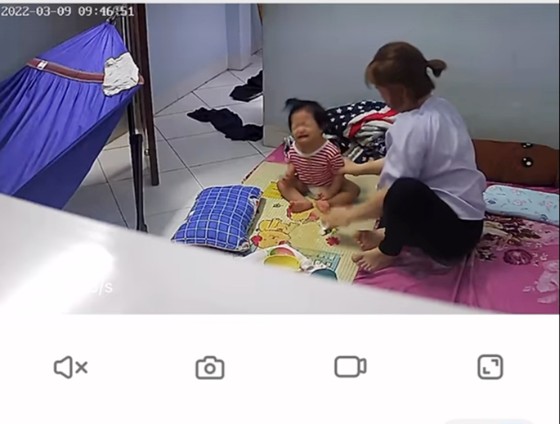 Bé gái 11 tháng tuổi bị bảo mẫu đánh ở Quy Nhơn : Công an đang củng cố hồ sơ để xử lý ảnh 2