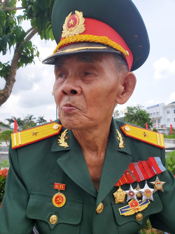 Bình Định tổ chức truy điệu 60 liệt sĩ hy sinh trong trận tập kích đồi Xuân Sơn ảnh 12