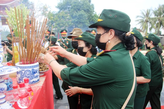 Bình Định tổ chức truy điệu 60 liệt sĩ hy sinh trong trận tập kích đồi Xuân Sơn ảnh 13