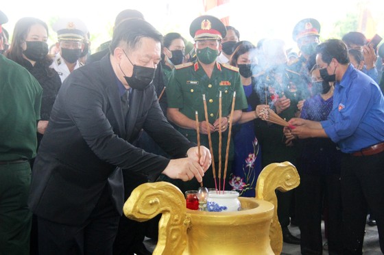 Bình Định tổ chức truy điệu 60 liệt sĩ hy sinh trong trận tập kích đồi Xuân Sơn ảnh 4