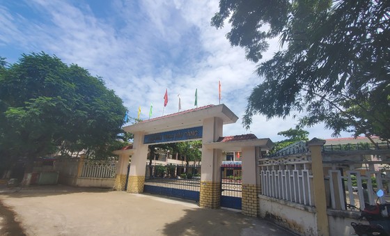 Bình Định: Hiệu trưởng nói gì về vụ cô giáo tự tử ở TP Quy Nhơn? ảnh 1