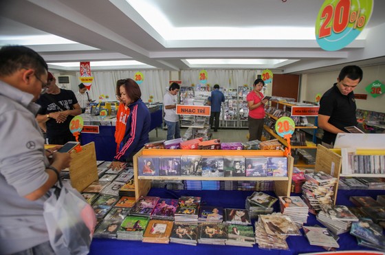 Cơ hội sỡ hữu đĩa hát có chữ ký ngôi sao ảnh 3