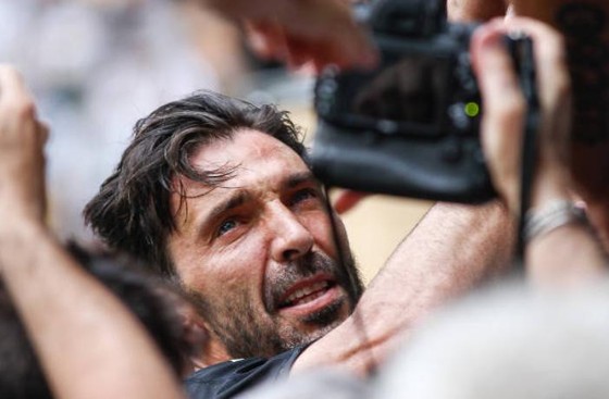 Chia tay Gianluigi Buffon, Juve giành Scudetto thứ 7 liên tiếp ảnh 6