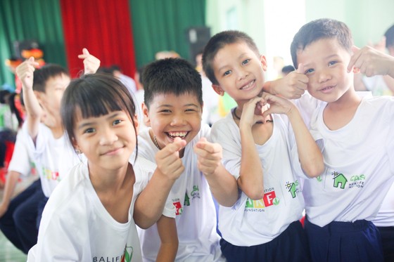 Herbalife Việt Nam tổ Chương trình Xuân Yêu Thương cho hơn 800 em trẻ ảnh 3