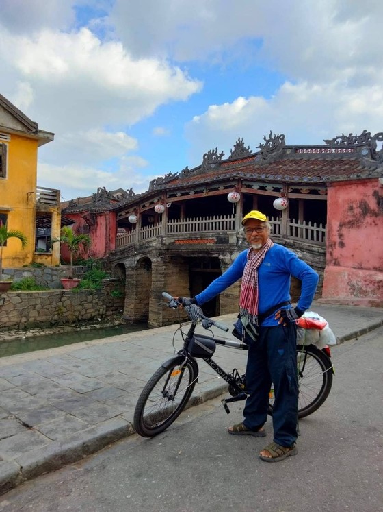 Đạp xe xuyên Việt hơn 1.800km kêu gọi bảo vệ môi trường ảnh 5