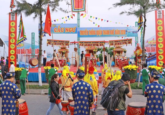 Đà Nẵng trao bằng chứng nhận Di sản Văn hóa phi vật thể quốc gia cho Lễ hội Cầu ngư ảnh 2