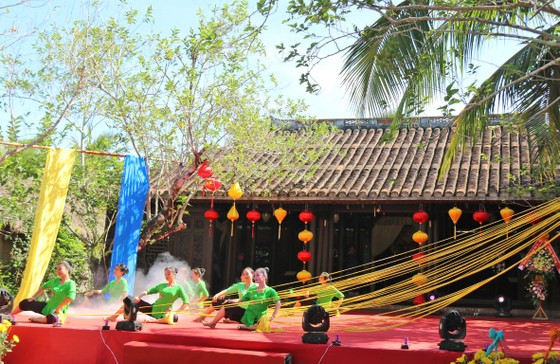 Festival Văn hóa Tơ lụa thổ cẩm Việt Nam - Thế giới 2019 ảnh 2