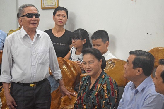 Chủ tịch Quốc hội thăm các gia đình chính sách tại Quảng Nam ảnh 3