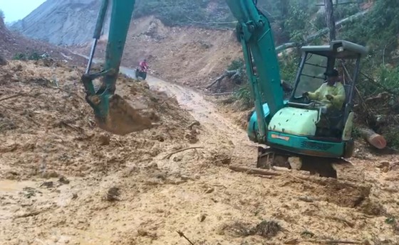 Quảng Nam di dời dân đến nơi an toàn trước 18 giờ ngày 10-10 ảnh 4