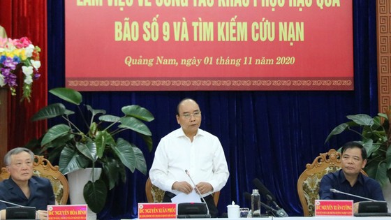 Quân khu 5 sẽ chăm lo cho trẻ xã Trà Leng bị mất cha mất mẹ do sạt lở ảnh 2