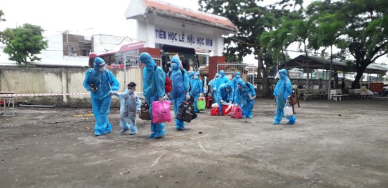 Long An đón phụ nữ mang thai và người bệnh hiểm nghèo về quê ảnh 1