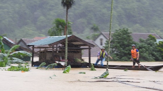 Hơn 12.000 nhà dân ở Quảng Bình ngập nặng ảnh 12