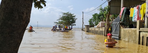 Quảng Bình: Hỗ trợ khẩn cấp 100 tỷ đồng cho hơn 100.000 hộ dân bị lũ lụt hoành hành ảnh 1