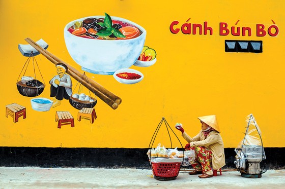 Khám phá vẻ đẹp TPHCM với giá vé rẻ ảnh 2