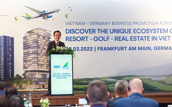 FLC, Bamboo Airways 'bắt tay' nhiều đối tác lớn trong diễn đàn xúc tiến đầu tư tại Đức ảnh 2