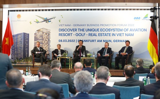 FLC, Bamboo Airways 'bắt tay' nhiều đối tác lớn trong diễn đàn xúc tiến đầu tư tại Đức ảnh 3