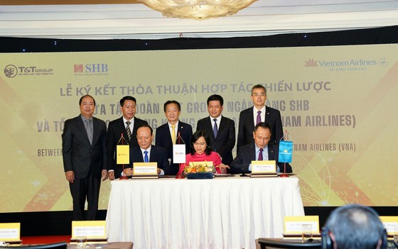 Vietnam Airlines ký hợp tác chiến lược với Tập T&T Group ảnh 1