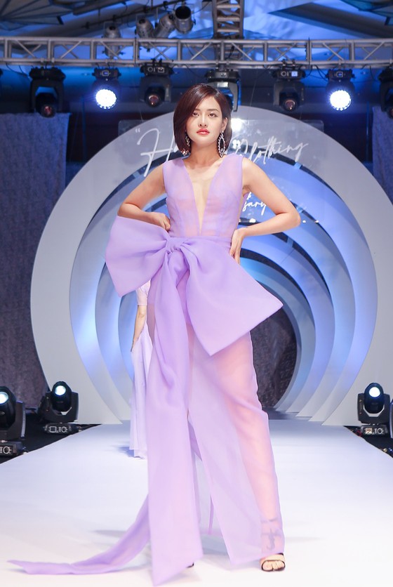 Lan Phương, Phương Oanh, Hương Ly xuất hiện trong show thời trang của NTK Thảo Nguyễn ảnh 6
