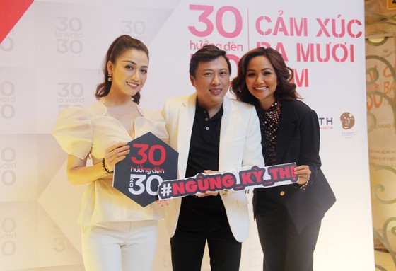 H'Hen Niê, Hồng Ánh đồng hành Chiến dịch “Cảm xúc 30 năm” ảnh 2