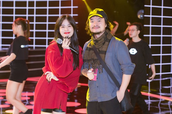 Dàn sao tất bật chuẩn bị cho đêm chung kết Hoa hậu Việt Nam 2020 ảnh 4