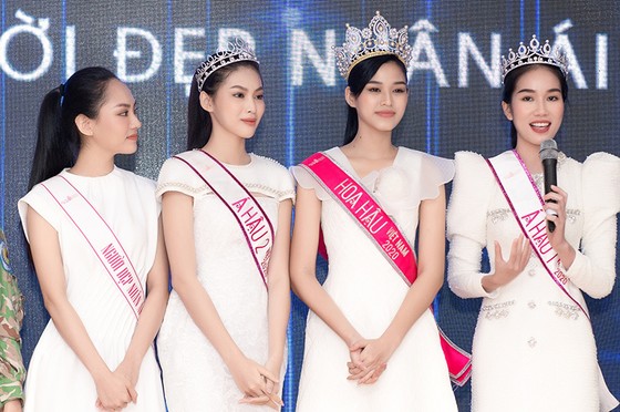Chuyến từ thiện đầu tiên của Tân Hoa hậu Đỗ Thị Hà ảnh 7