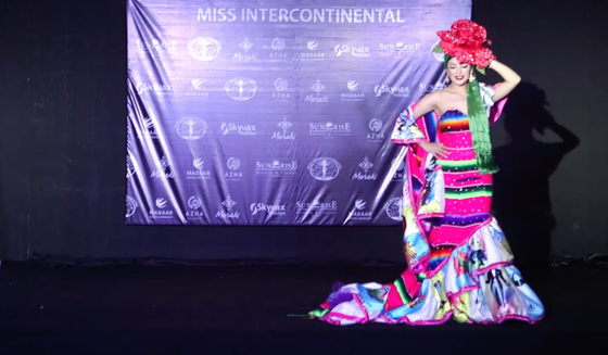 Đại diện Ái Nhi mang quốc phục áo dài của NTK Minh Châu đến Miss Intercontinental 2021 ảnh 6