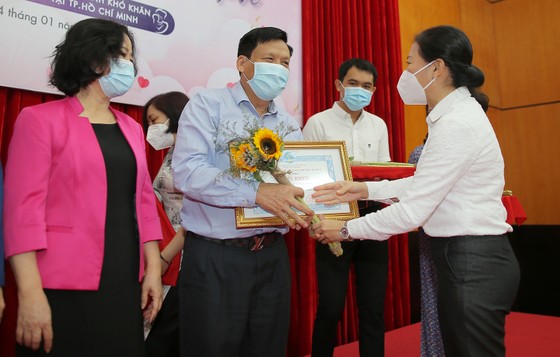 Chương trình 'Đồng hành vượt cạn': Cùng thai phụ đi qua những ngày gian khó ảnh 11