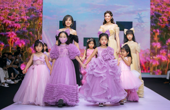 Ý nghĩa, mãn nhãn cùng Tuần lễ Thời trang trẻ em Việt Nam 2022 ảnh 8