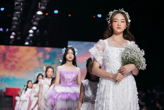 Ý nghĩa, mãn nhãn cùng Tuần lễ Thời trang trẻ em Việt Nam 2022 ảnh 7