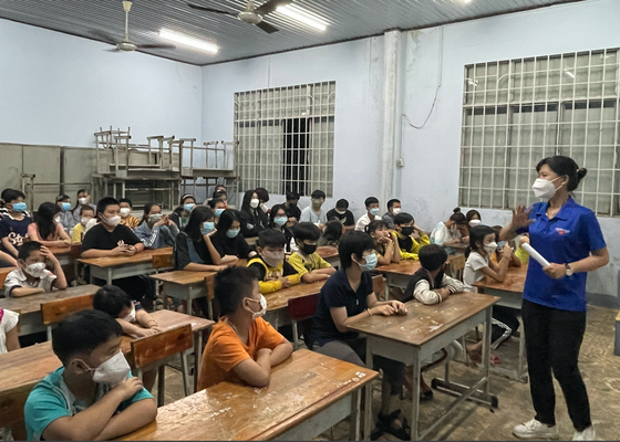“Lớp học yêu thương” đến với 289 thiếu nhi có hoàn cảnh khó khăn ảnh 9