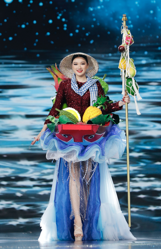 Mãn nhãn trang phục dân tộc cùng Hoa hậu Hoà bình Việt Nam 2022 ảnh 14